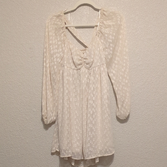 Francesca's Audrey Parks Gianna long sleeve jacquard open back mini dress - Picture 5 of 12